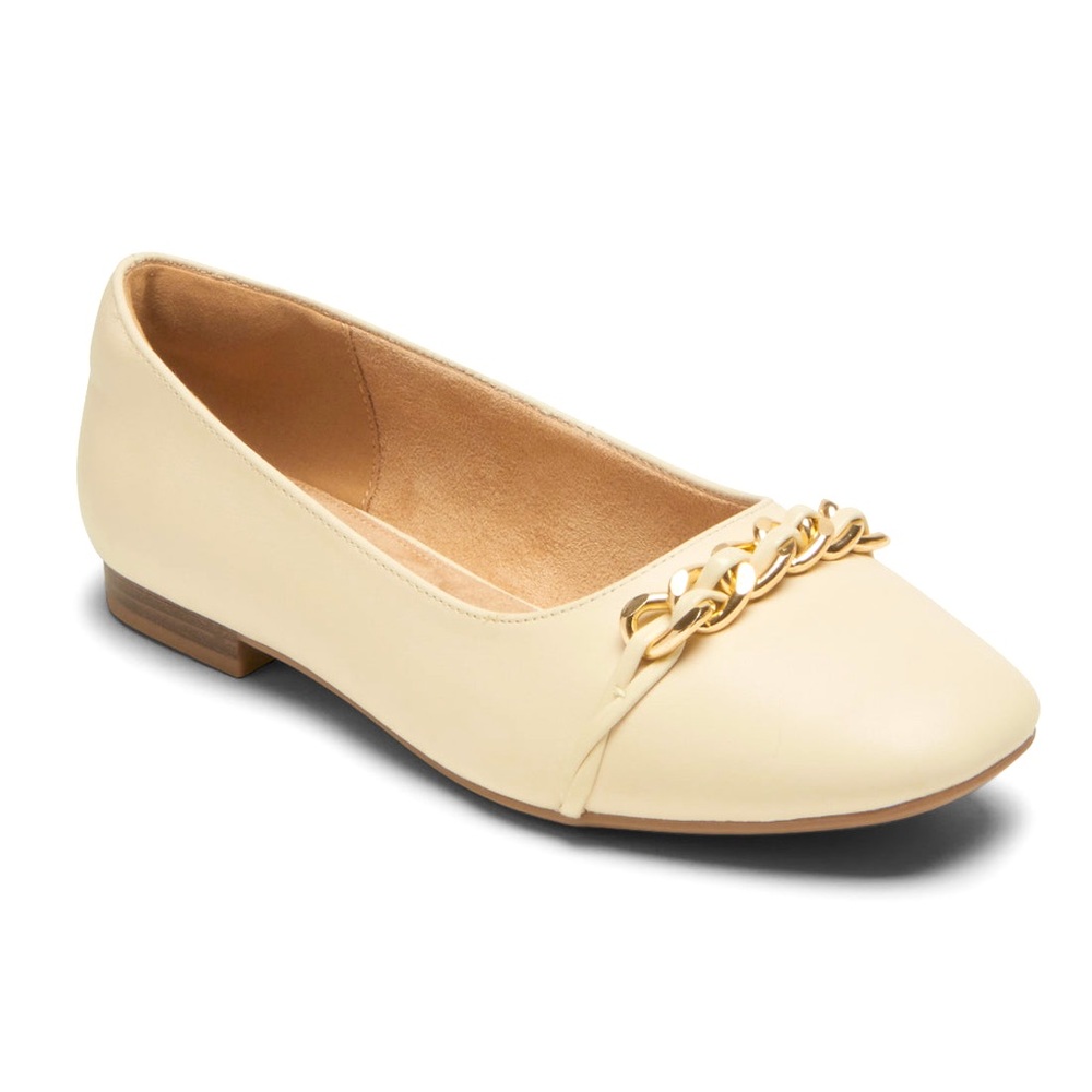 Neiman Markus 10 flats